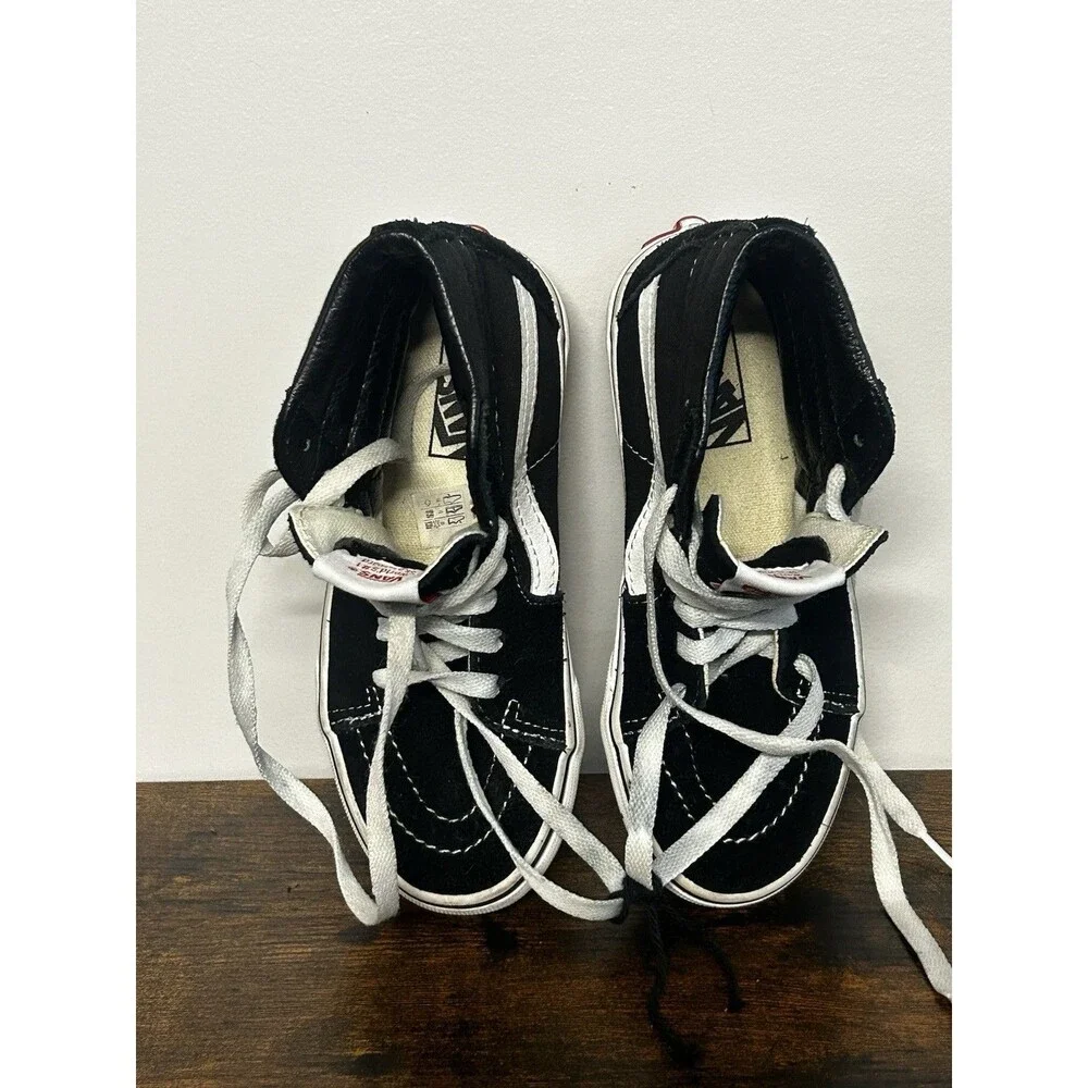 VANS Sk8-Hi Sneakers Black with A White Side Stripe High-top Kids Size 1 Youth